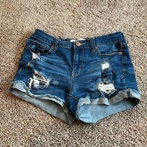 MUDD flex stretch shorts